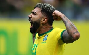 r$ 131 milhões: palmeiras esquece gabigol e aprova contratação de atacante do chelsea