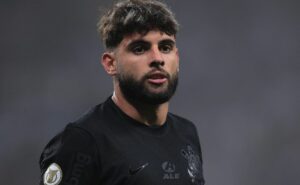 corinthians quer até 2 atacantes midiáticos para 2025 e deseja usar venda de yuri alberto