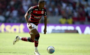 joia do flamengo, lorran pode ser a novidade no clássico contra o grêmio
