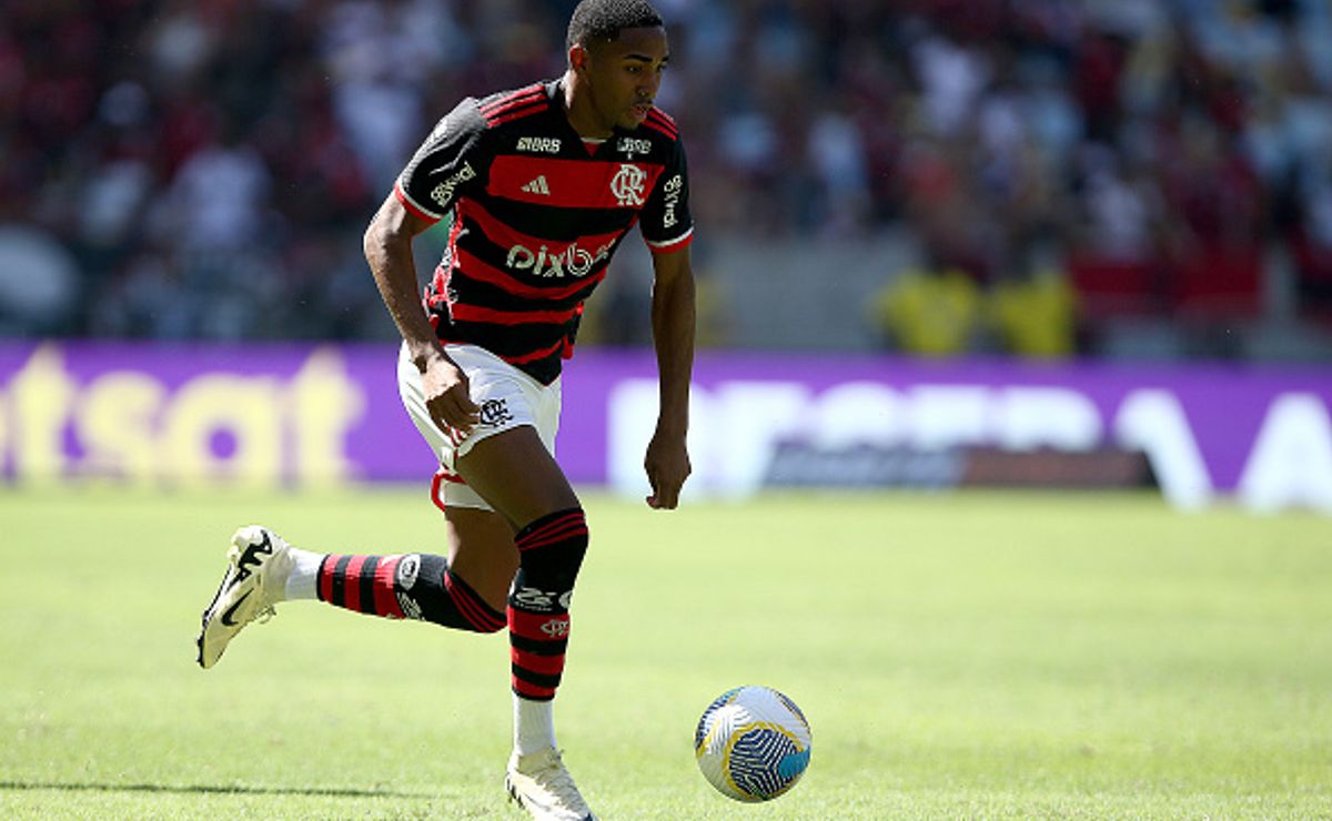 joia do flamengo, lorran pode ser a novidade no clássico contra o grêmio