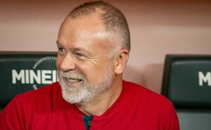 mano menezes explica recuperação de cano e torce por alto nível no fluminense