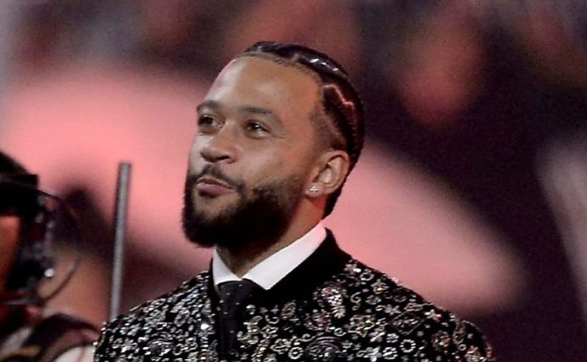 memphis depay causa impacto imediato no corinthians após novos treinos