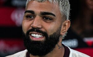 gabigol tem acordo para jogar no corinthians em 2025 e contratação depende de um motivo