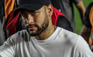 neymar elogia chegada de memphis depay ao corinthians: "que venham mais craques"