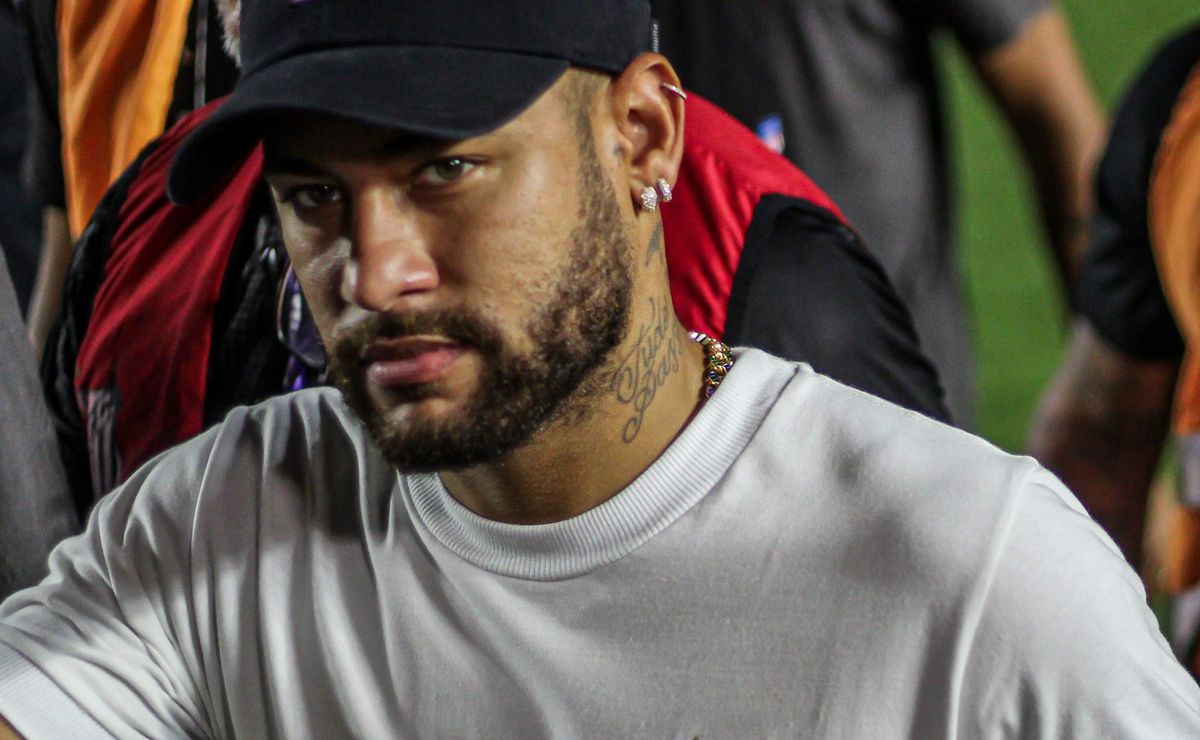 neymar elogia chegada de memphis depay ao corinthians: "que venham mais craques"