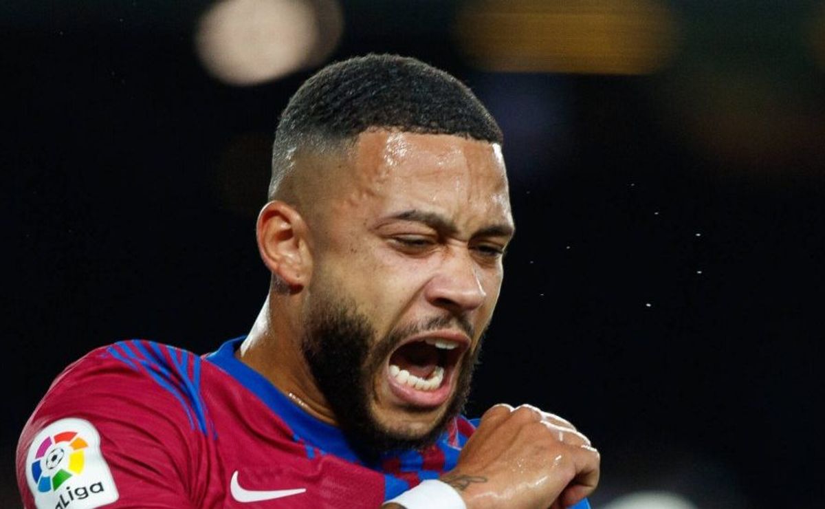 depay é trunfo no corinthians para craque brasileiro fechar com o timão