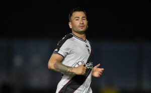 torcida do vasco não aprova convocação de jean david pela seleção do chile