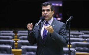 nova cpi das apostas: deputado propõe nova comissão para investigar lavagem de dinheiro