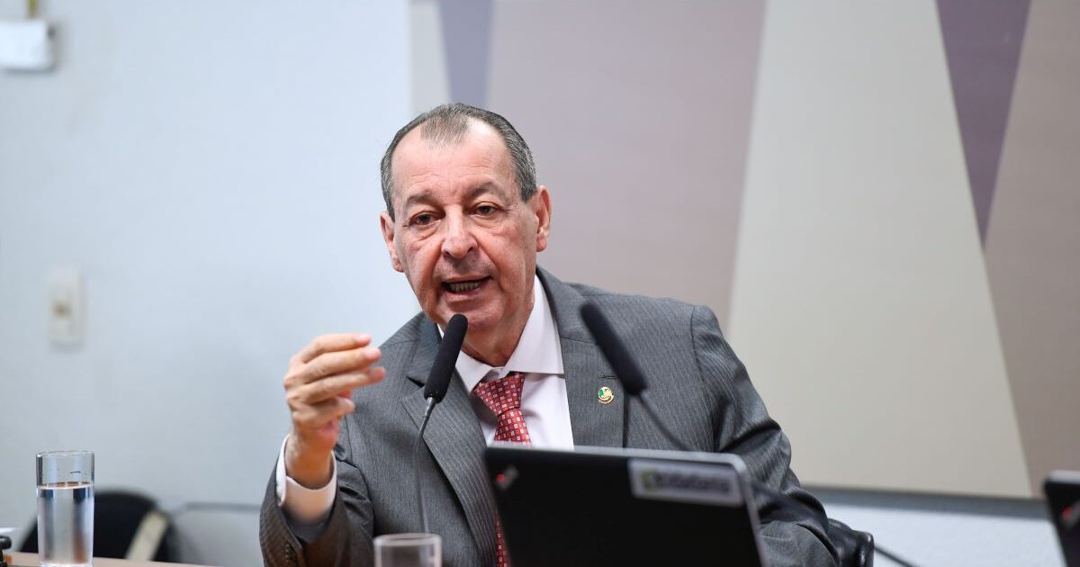 senador omar aziz pede à pgr a suspensão de sites de apostas esportivas no brasil até regulamentação entrar em vigor