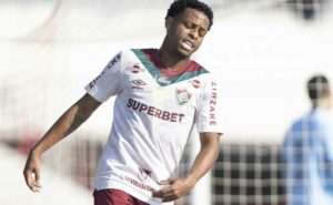 fluminense tem 10 jogos para evitar a marca de pior ataque do século