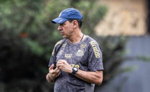 carille ironiza marcelo teixeira no santos, depois diz que foi brincadeira, mas situação gera problema