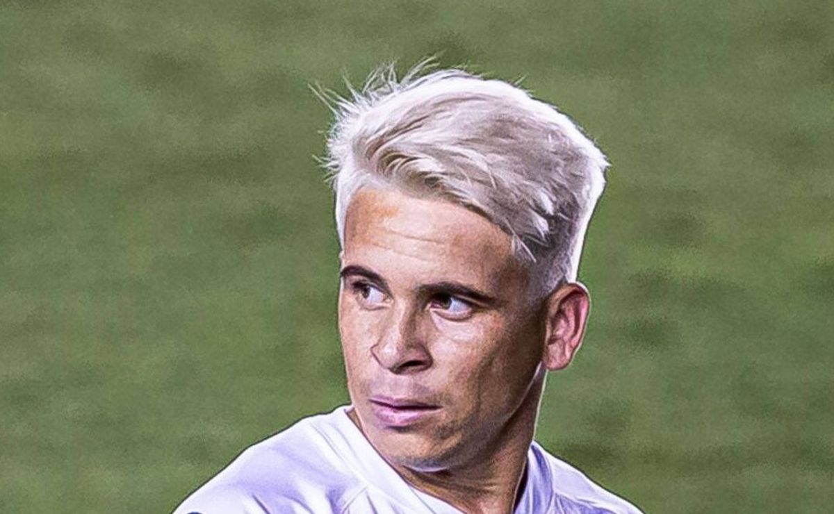santos fecha as portas para a volta de soteldo e busca vender o atacante
