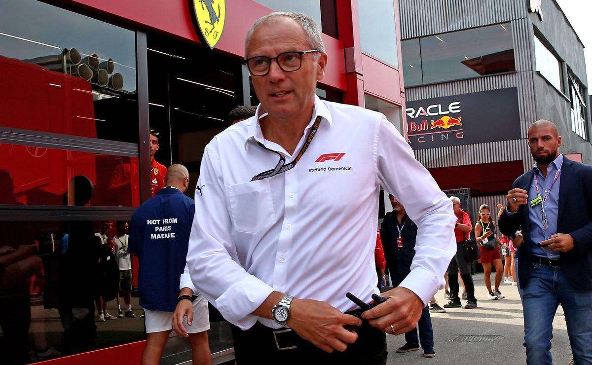 stefano domenicali tem futuro indefinido como ceo da fórmula 1, diz jornal inglês