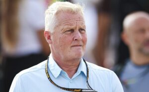 johnny herbert revela bastidores da punição de verstappen e explica motivo da advertência