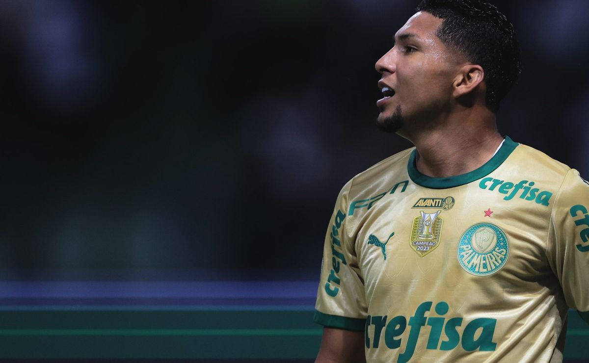 palmeiras define r$ 37 milhões para venda de rony, alvo do cruzeiro