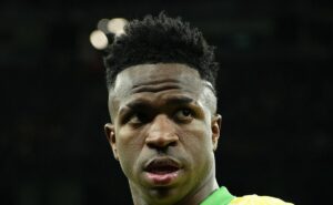 jornalista do chile deixou vinícius júnior fora do top 3 na bola de ouro: "torneios internacionais..."