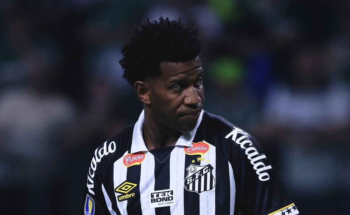 aposentadoria do zagueiro gil, do santos, tem revelação confirmada por carille: "saíram notícias"