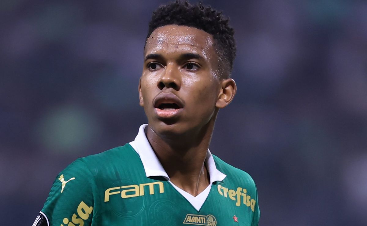 escalação do palmeiras: estêvão surpreende em treino e pode reforçar contra red bull bragantino