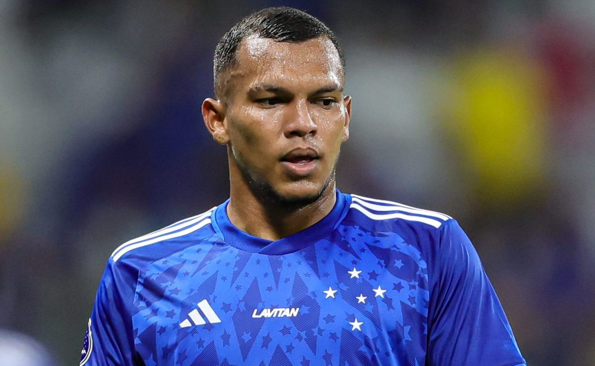 permanência de veron no cruzeiro tem plano ousado revelado por empresário: “É o porto que...”