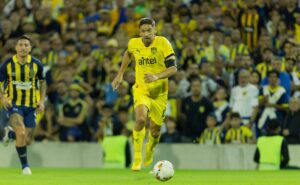 gastón ramirez, do peñarol detona sintético do nilton santos após goleada: "não é para esse esporte"