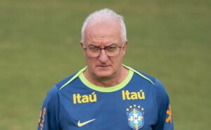 dorival confirma igor jesus de titular na seleção brasileira, coloca endrick no banco e justifica: "experiência"