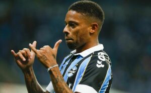 multicampeão pelo santos, andré balada decide encerrar a carreira aos 34 anos