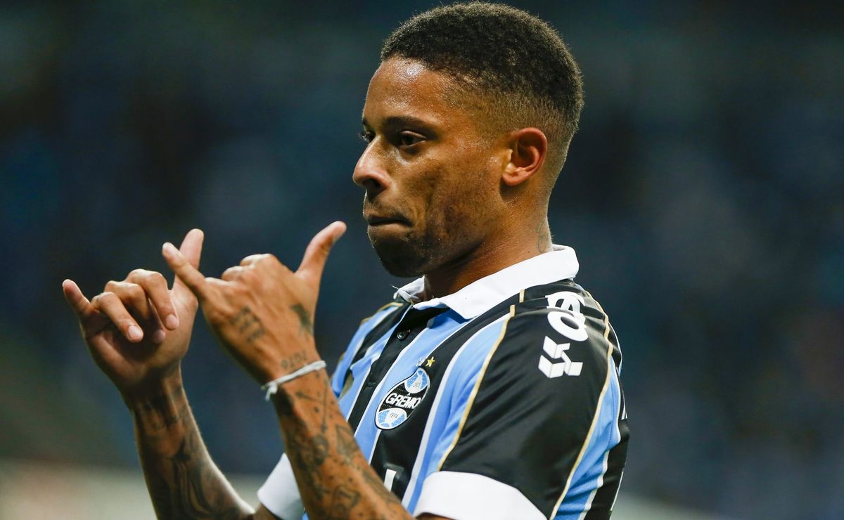 multicampeão pelo santos, andré balada decide encerrar a carreira aos 34 anos