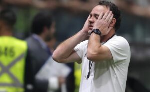 atlético mg confirma retorno de lateral após baixas de bernard e guilherme arana