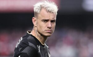 corinthians não desiste, define estratégia para contratar róger guedes e reviravolta pode acontecer