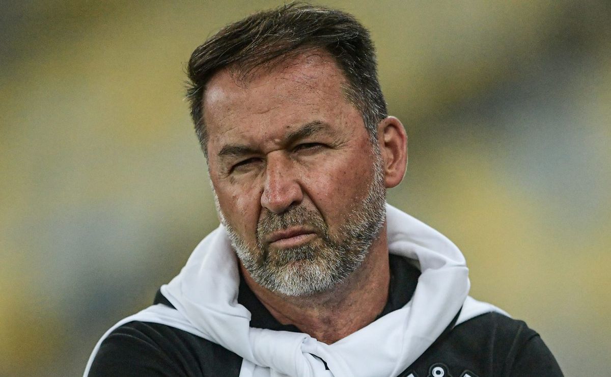 corinthians solta nota oficial após mudança exigida por augusto melo antes da copa do brasil