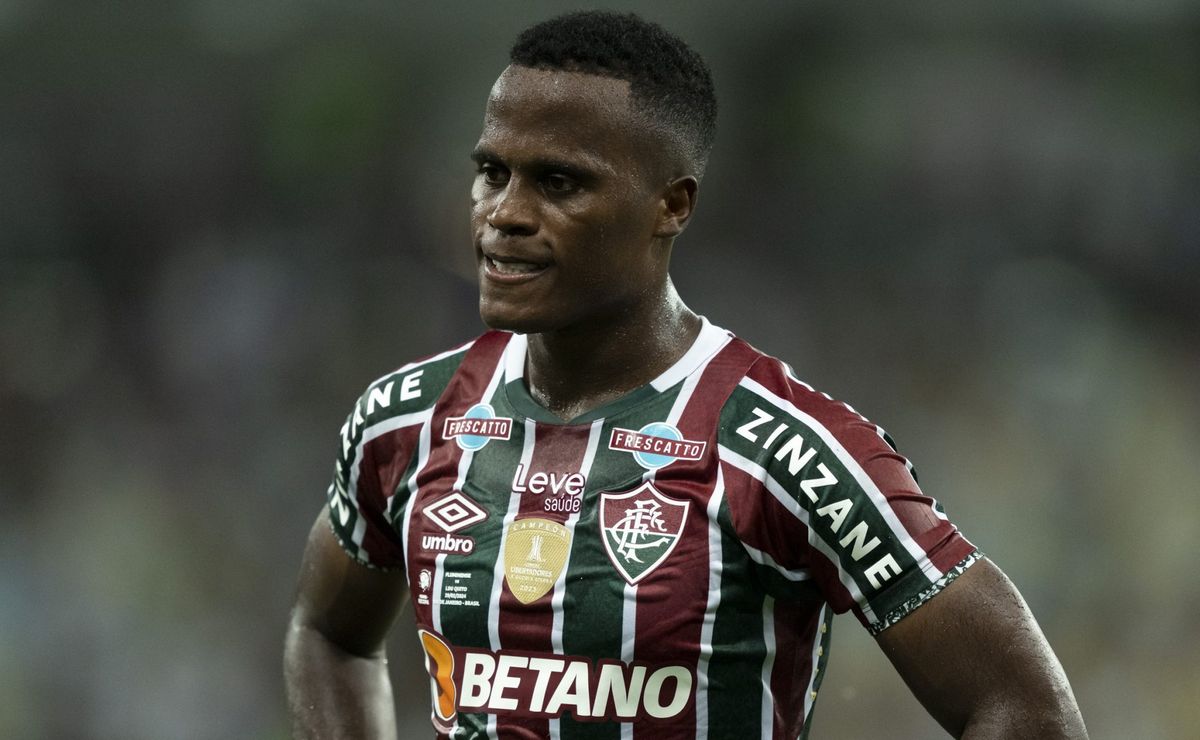fluminense quer ter jhon arias contra o flamengo e prepara logística para contar com colombiano