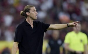 filipe luís surpreende no flamengo e relaciona guilherme, joia da base, contra o fluminense