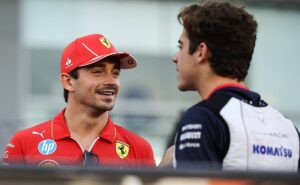 leclerc elogia futuro companheiro de ferrari: "hamilton é muito rápido”