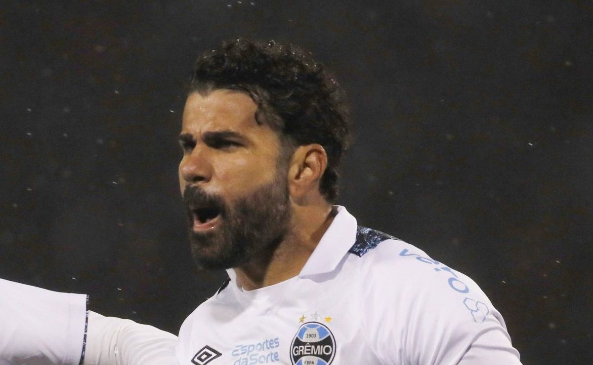 grêmio busca diminuir folha salarial e não vai renovar com diego costa e soteldo