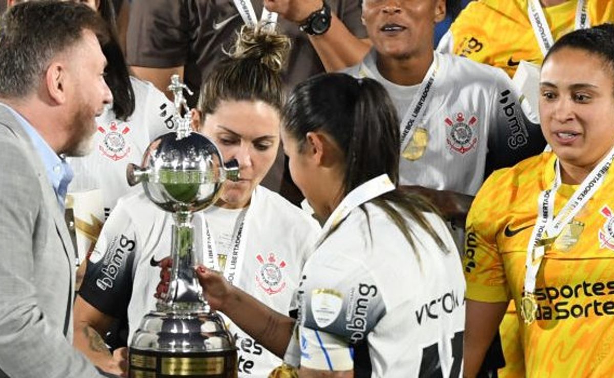 jogadoras do corinthians criticam falta de organização da conmebol com libertadores feminina e pedem respeito
