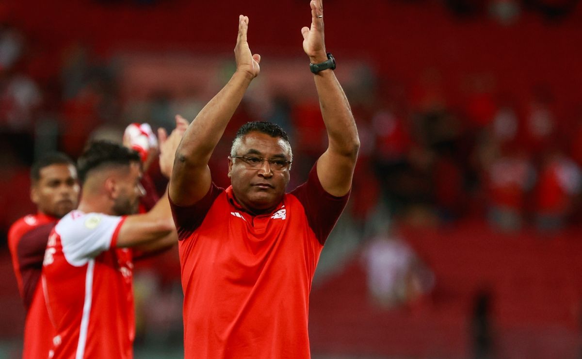 roger machado ignora rivais e sonha com título do brasileirão: "ainda é possível"