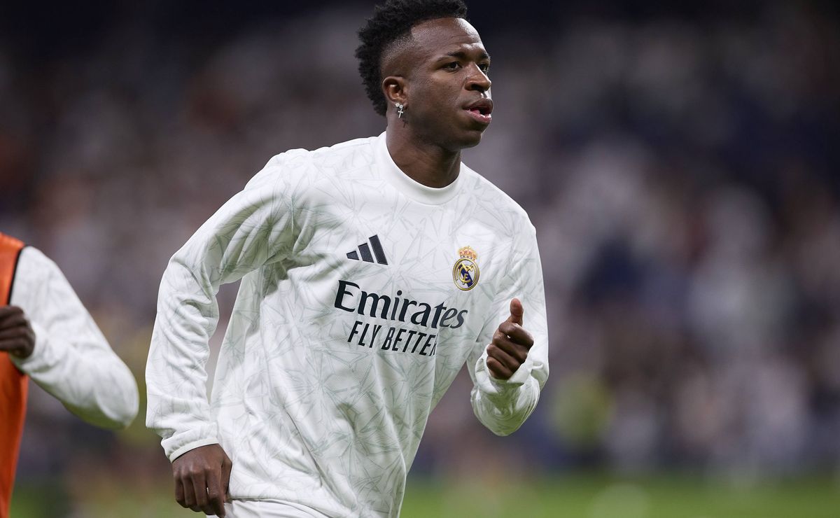 vinicius júnior é cortado da seleção brasileira e ex flamengo foi chamado 