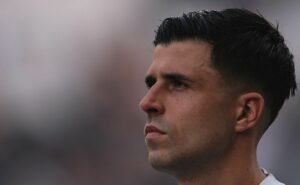 héctor hernández deve entrar em flamengo x corinthians e pode ser herói improvável