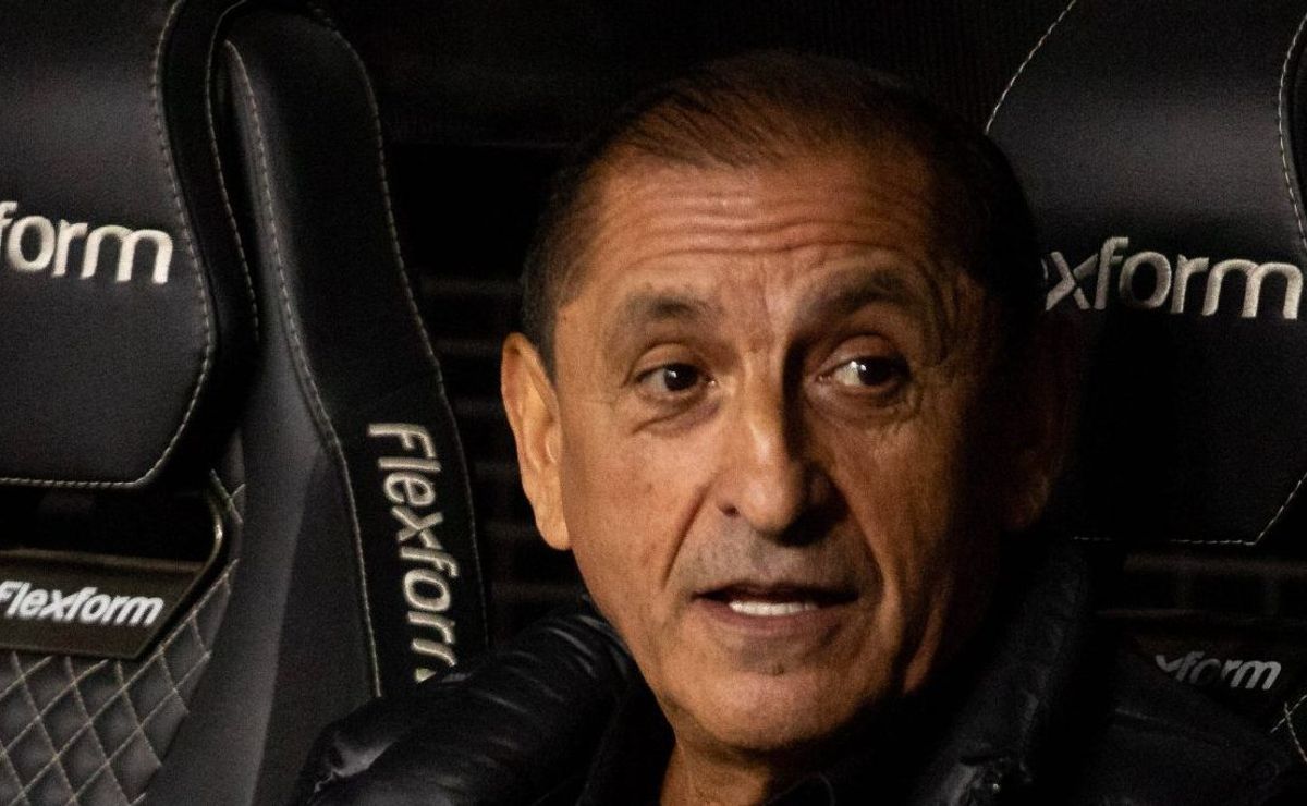 corinthians toma decisão sobre futuro de ramón díaz após eliminação contra o flamengo