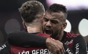 fabrício bruno é perdoado e derrota do flamengo para fluminense tem léo pereira culpado pela nação 
