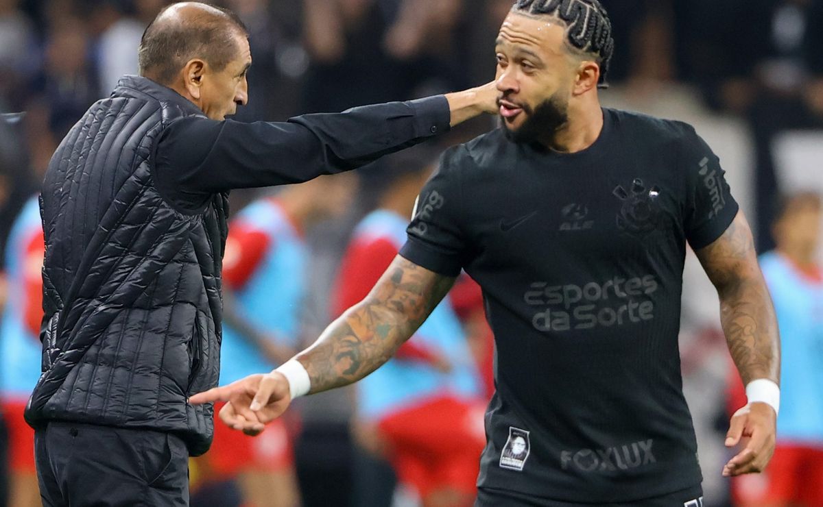 memphis deve ser titular no corinthians contra o racing