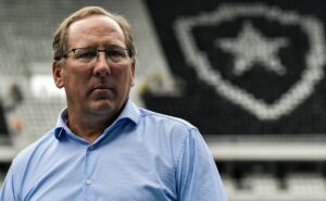 torcida do botafogo vê ajuda ao palmeiras em ausência de nenê por punição "fantasma"