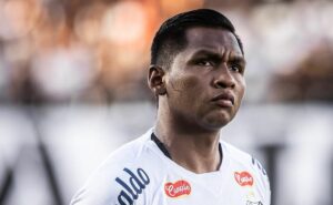 morelos é artilheiro no atlético nacional e santos se empolga com possibilidade de negócio