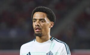 escalação do são paulo: jamal lewis estreia como titular no brasileirão série a