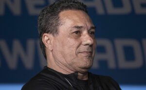 vanderlei luxemburgo atende à ala do santos e aceita voltar com mais 2 profissionais