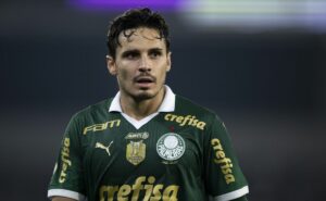 raphael veiga alerta palmeiras para sequência do brasileirão série a: "uma dificuldade..."