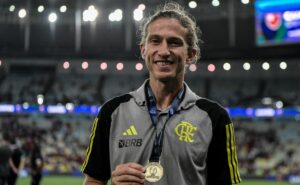 flamengo afasta má fase e filipe luís tem limpa no dm antes da reta final do brasileirão