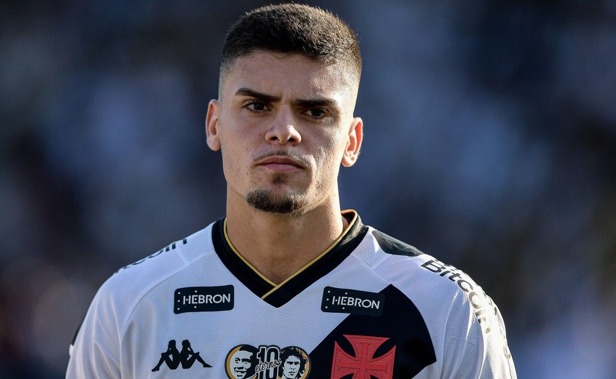 gabriel pec se valoriza no mercado e ex vasco vira alvo no mercado da bola