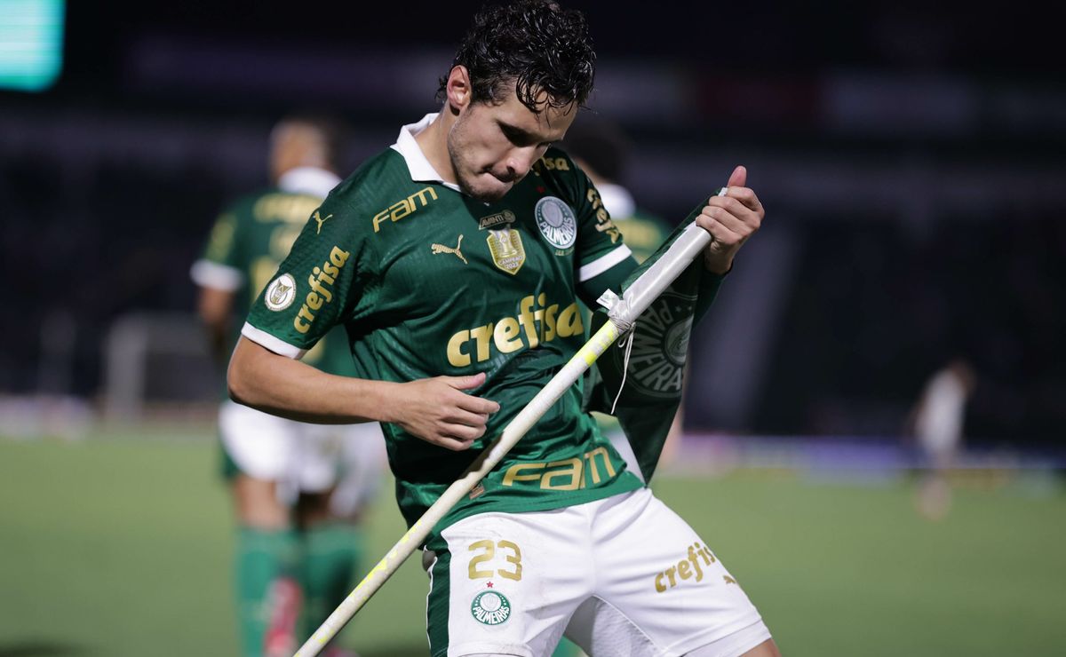 raphael veiga revela segredo para sucesso do palmeiras: "mentalidade forte"