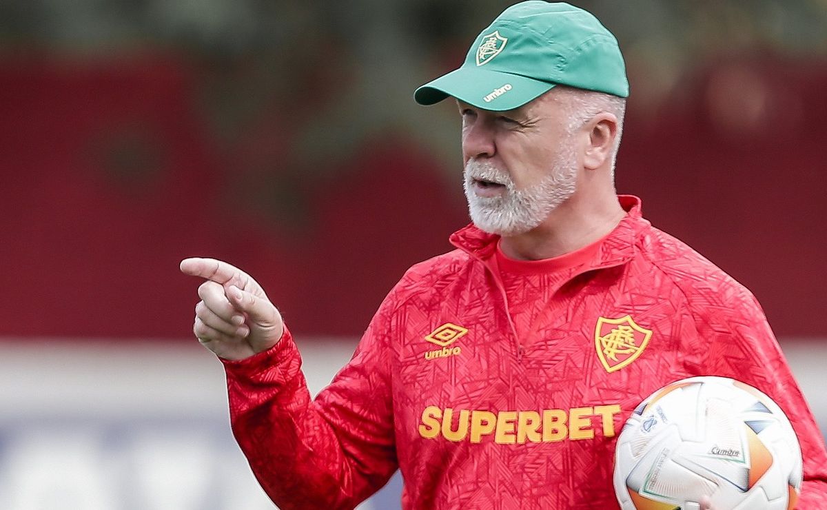 mano menezes descarta e fluminense decide mandar atacante embora antes da temporada 2025